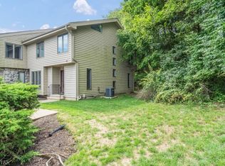 305 Cheyenne Rd UNIT 305, Lafayette, NJ 07848