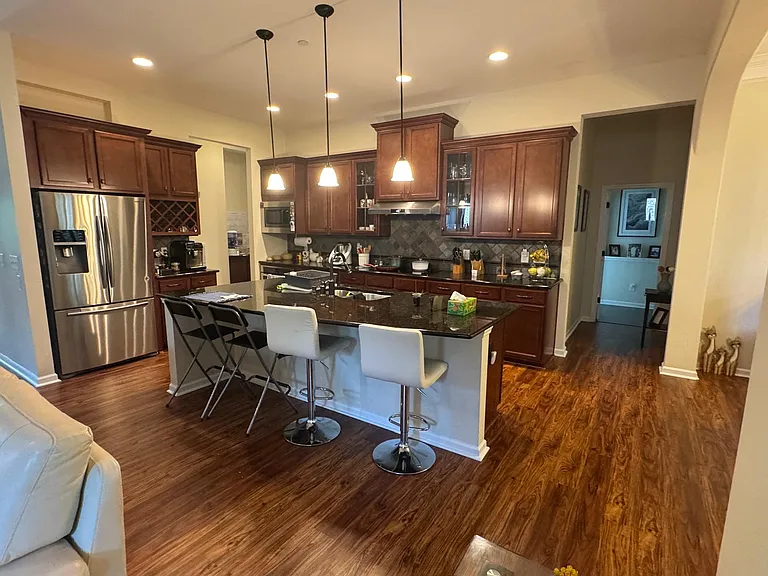 524 Fort Lee Ct — Photo 4