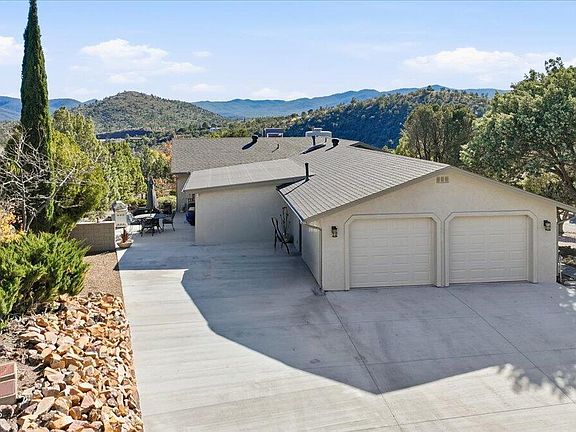 2nd image of 4826 Hornet Dr