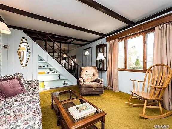 5th image of 42 Peachtree Ln