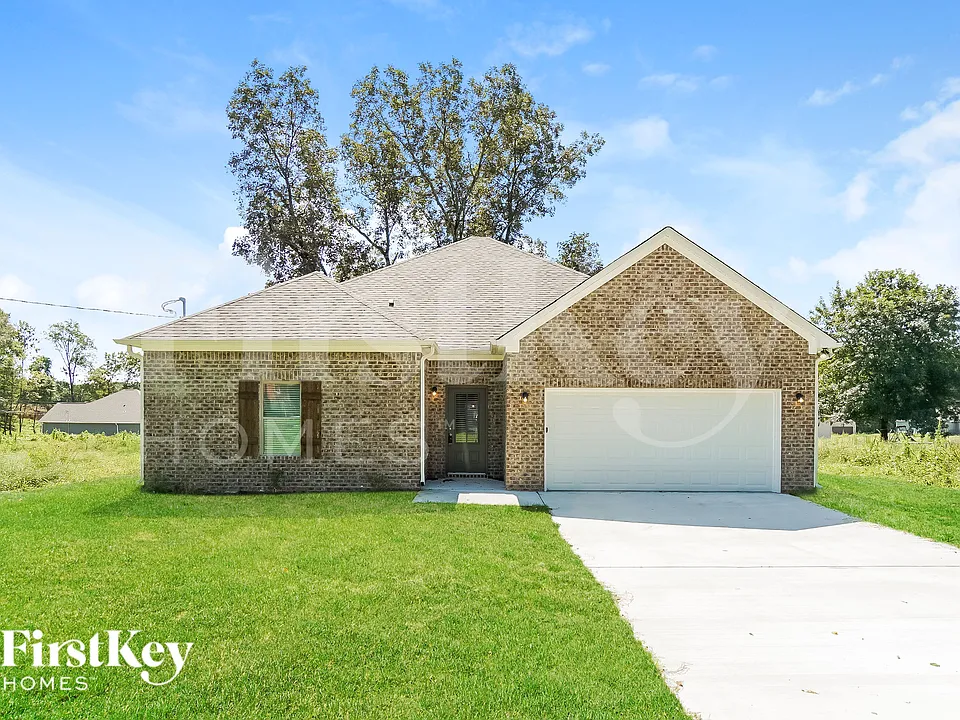 320 S Pine Dr