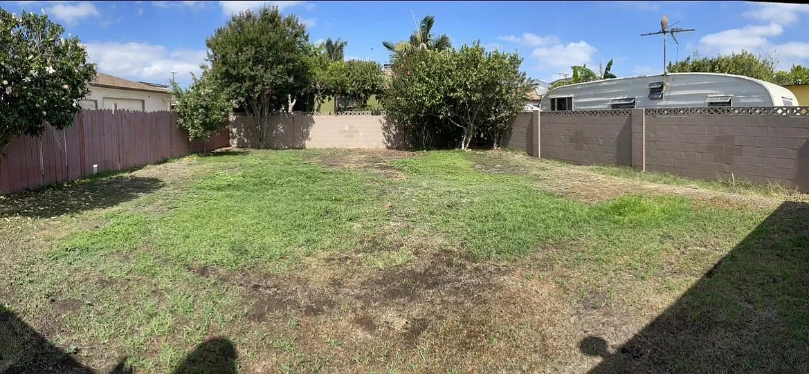 10615 Condon Ave — Photo 2