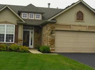 1852 Great Lakes Dr, Dyer, IN 46311