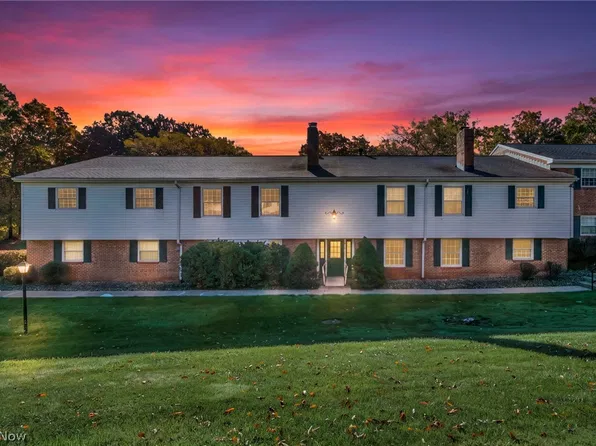 7050 Carriage Hill Dr APT 203, Brecksville, OH 44141