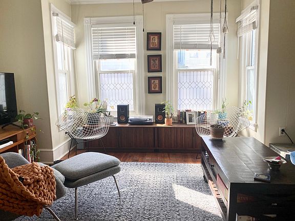 2nd image of 67 Mechanic St #1