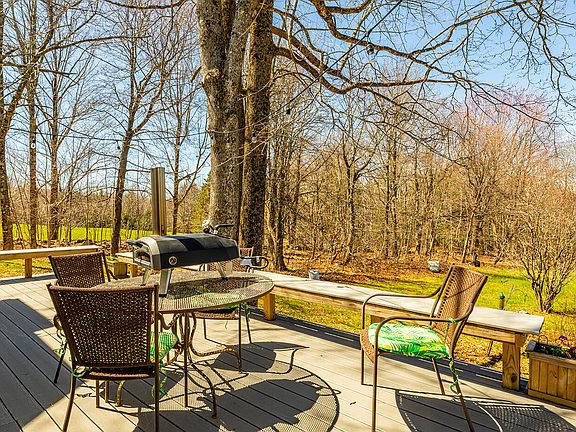 3rd image of 500 Goosepecker Ridge Road