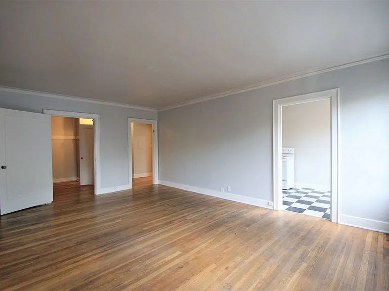 3008 Harvard Ave E — Photo 9