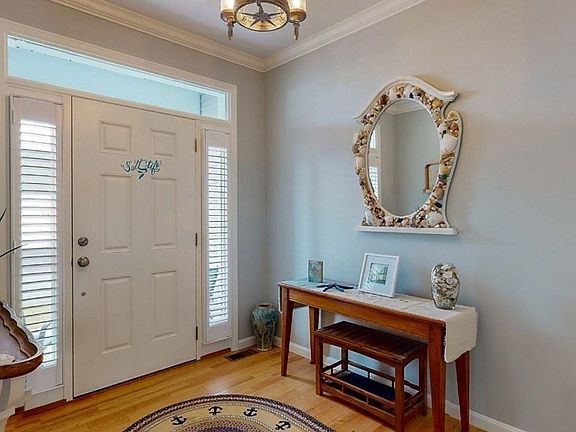3rd image of 166 Stone Hill Dr #1