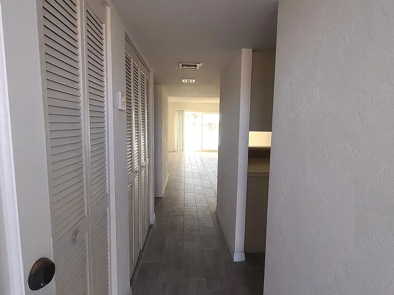 3131 S Ridgewood Ave #203 — Photo 3