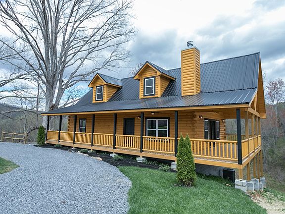5th image of 3453 Valley View Rd