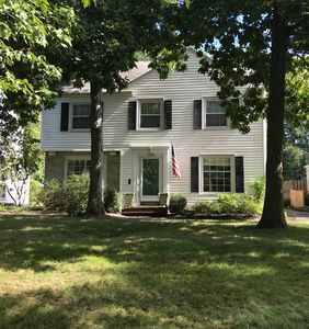 2299 Loyola Rd, University Heights, OH, 44118