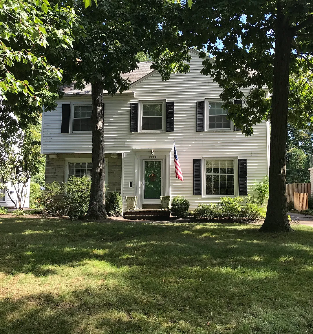 2299 Loyola Rd photo 1
