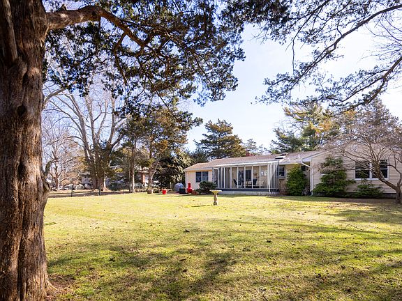 2nd image of 340 Rambler Rd