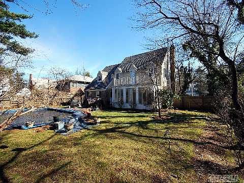 4th image of 1500 Hawkins Ave