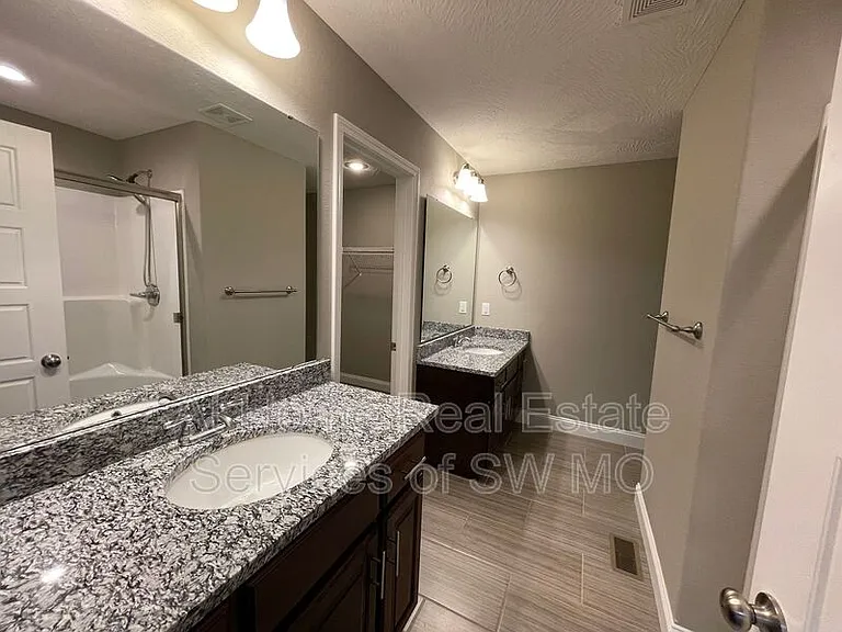1659 N Eagle Valley Ln — Photo 8