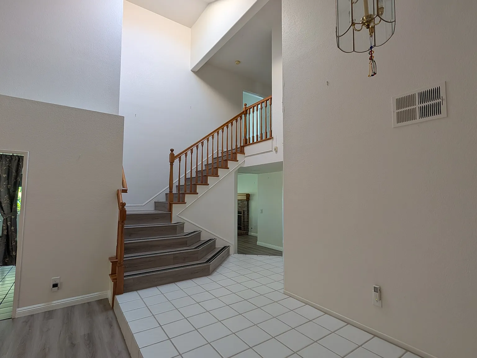 5 bed, 2755 sqft, $5,000 — Photo 3