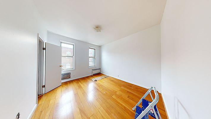 1st image of 31-13 Ditmars Blvd #3
