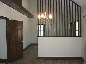 5th image of 2700 Avondale Dr