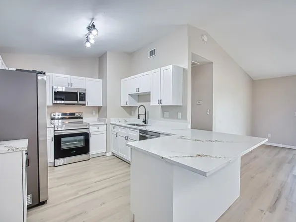 4022 SW 8th Pl, Cape Coral, FL 33914