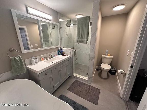4th image of 1113 Phelps St