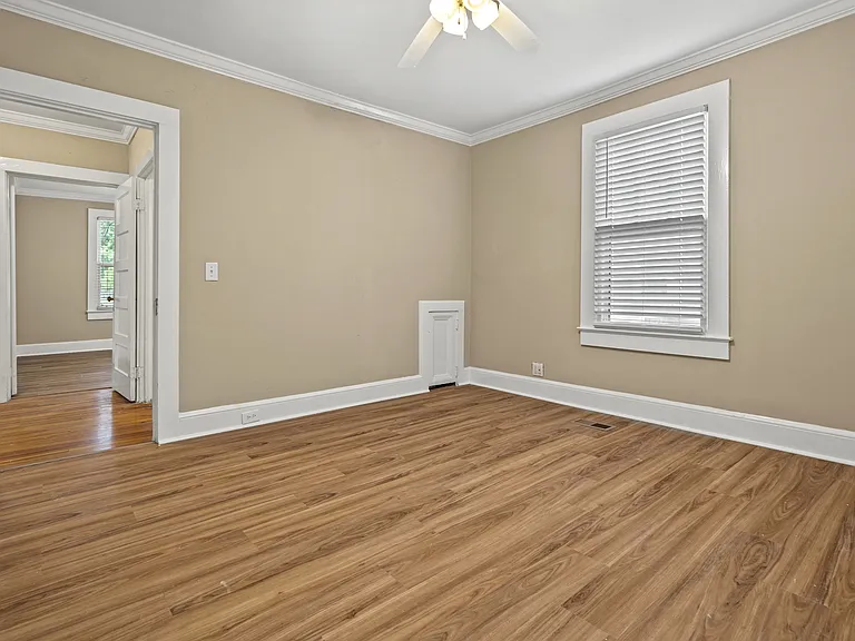 202 S Carolina Dr — Photo 17