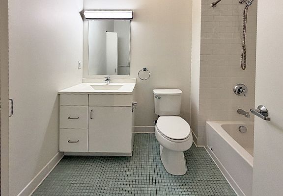 4th image of 60 Water St #2012