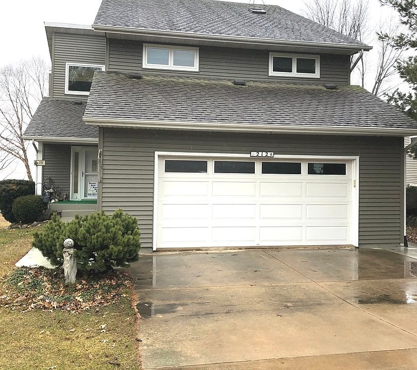 1st image of 212 Candlewick Dr SE
