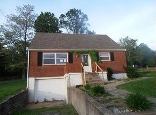 8323 E Bend Rd, Burlington, KY 41005