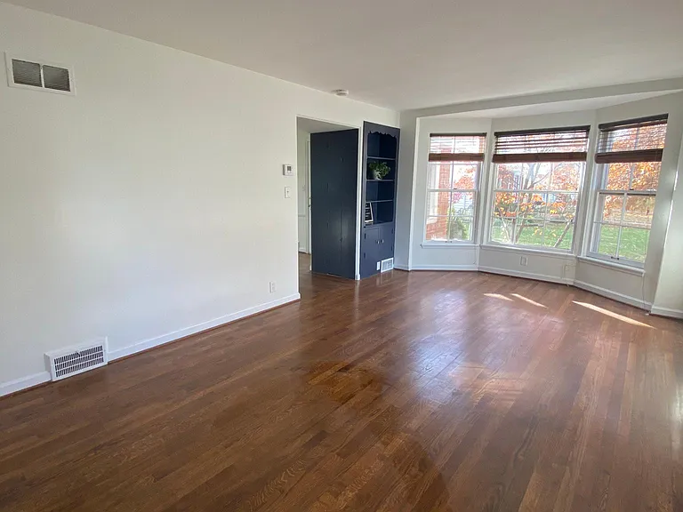 4548 Birchwold Rd — Photo 2