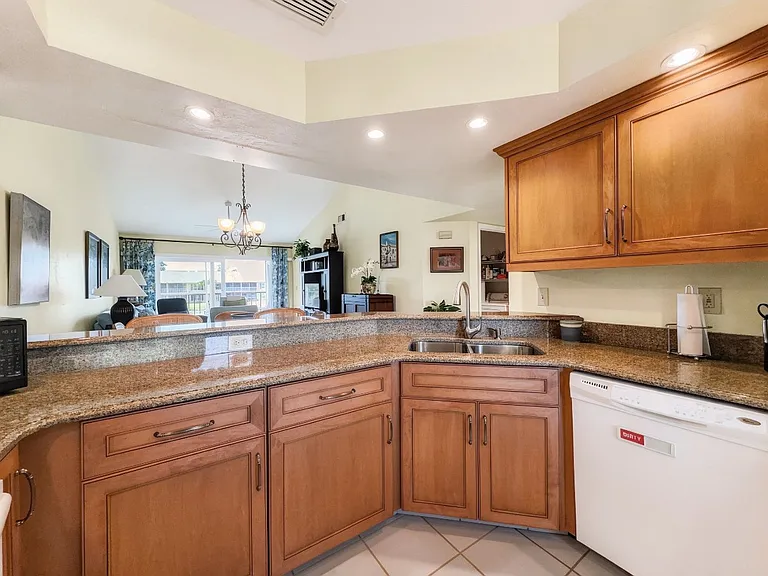 1950 W Crown Pointe Blvd #B-207 — Photo 10