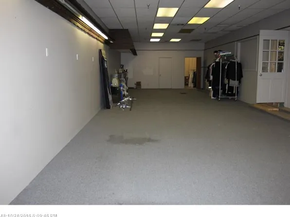 20 Main St, Lisbon, ME 04252