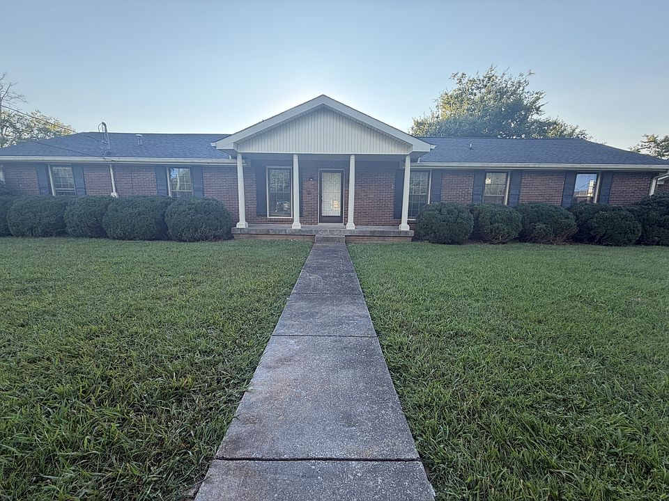 1st image of 706 Windmere Dr