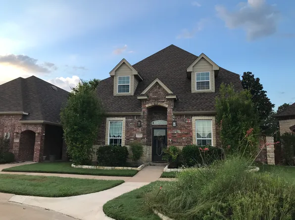 3300 Fountain Way, Granbury, TX 76049
