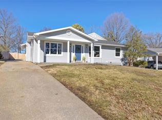 11185 Golf Crest Dr, Saint Louis, MO