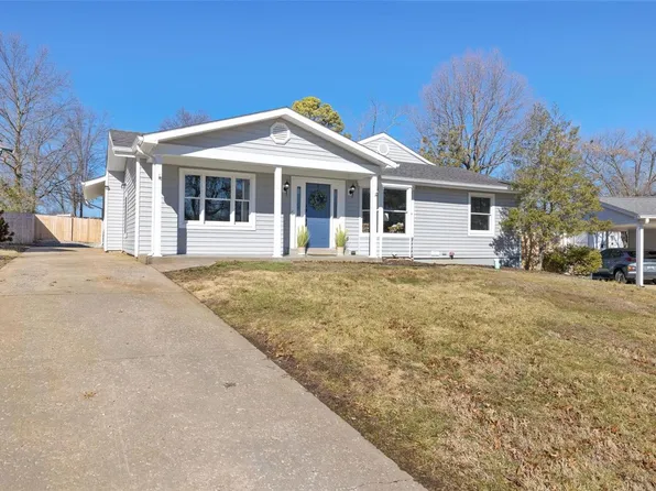 11185 Golf Crest Dr, Saint Louis, MO 63126