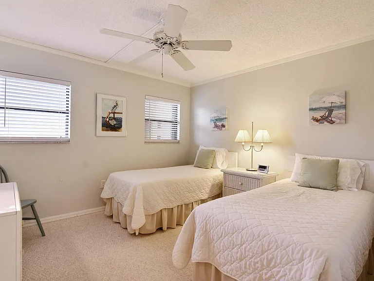 3939 Ocean Dr #302B — Photo 18