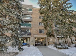 521 N 57th Ave SW #105, Calgary, AB T2V 4N5