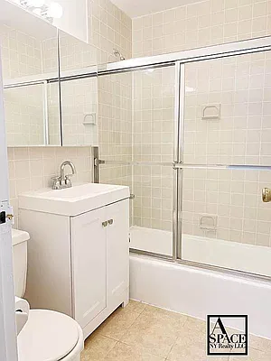 Rented by A Space Realty NY LLC | media 6