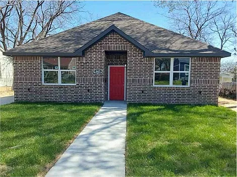 3621 Bright St — Photo 1