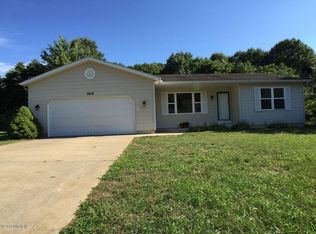 5818 Ell Ct, Fennville, MI
