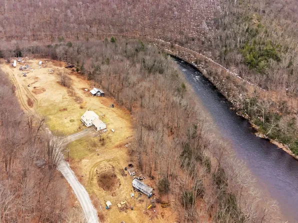 10 Peanut Rd, Rowe, MA 01367