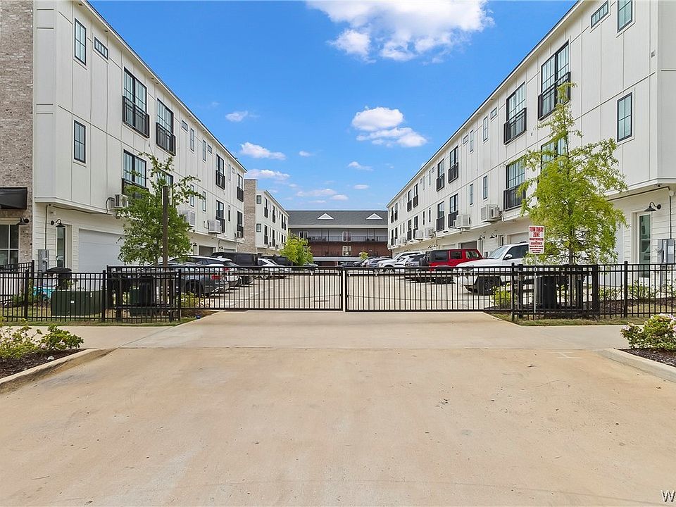 2nd image of 811 Gene Stallings Ave