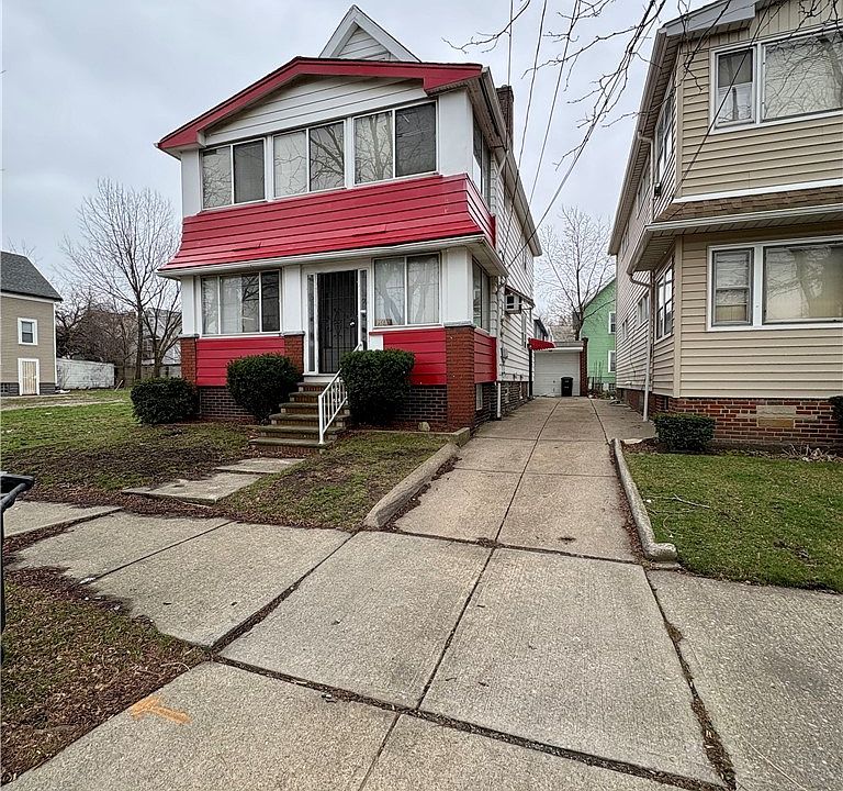 1st image of 15610 Holmes Ave