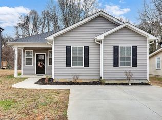 311 Morgan St, Greer, SC 29651