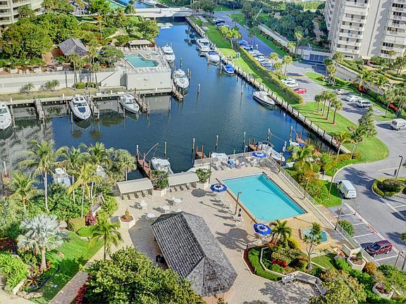 Home For Sale In Sea Ranch Club