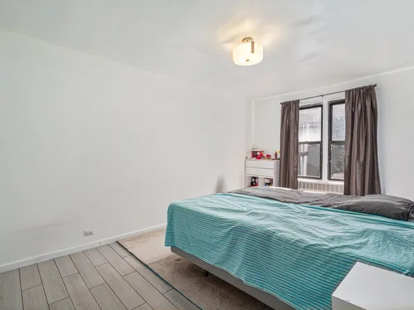 67-40 Yellowstone Boulevard image 12 of 19