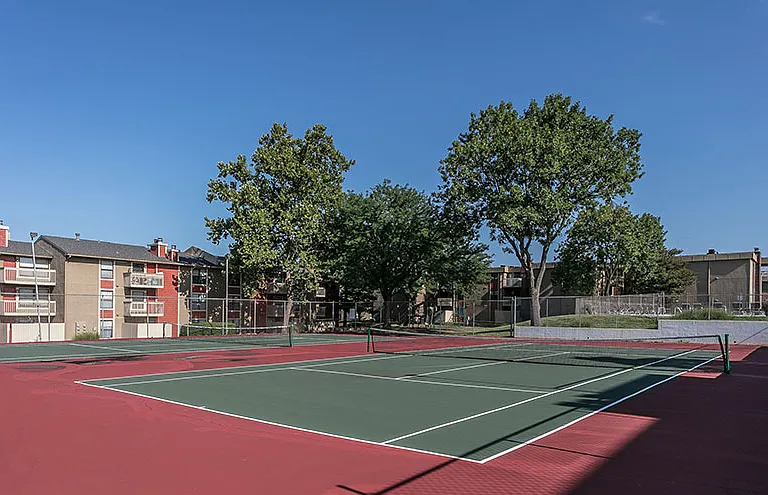 The Meadows Apartment Homes KS — Photo 24