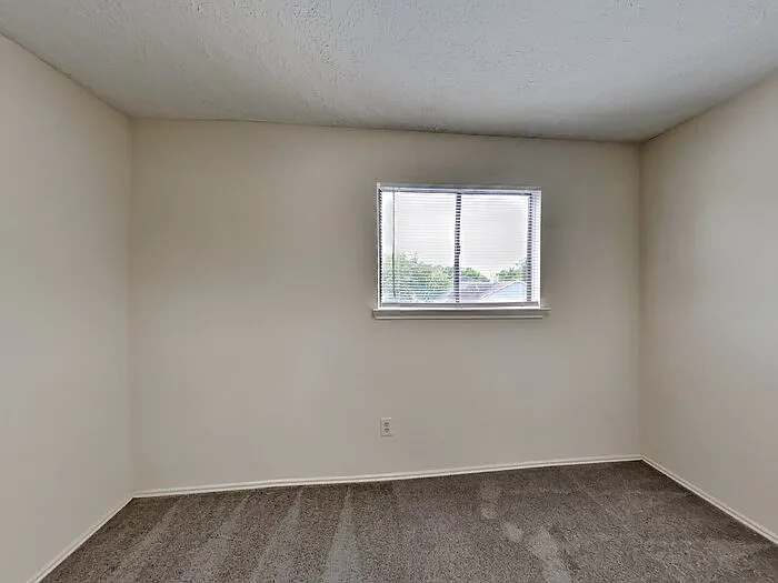 907 Briarcreek Dr — Photo 13