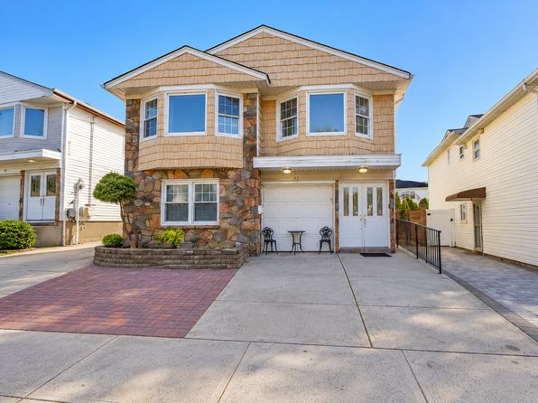 52 Bangor St #1