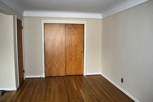 3rd image of 6102 Campus Ln